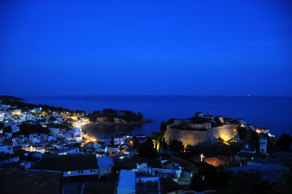 Guest House Smajlaga Ulcinj Esterno foto
