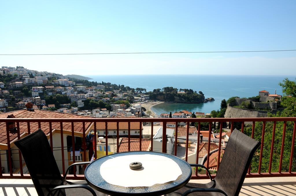 Guest House Smajlaga Ulcinj Esterno foto