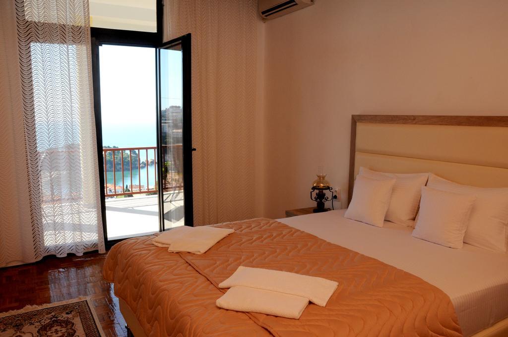 Guest House Smajlaga Ulcinj Esterno foto